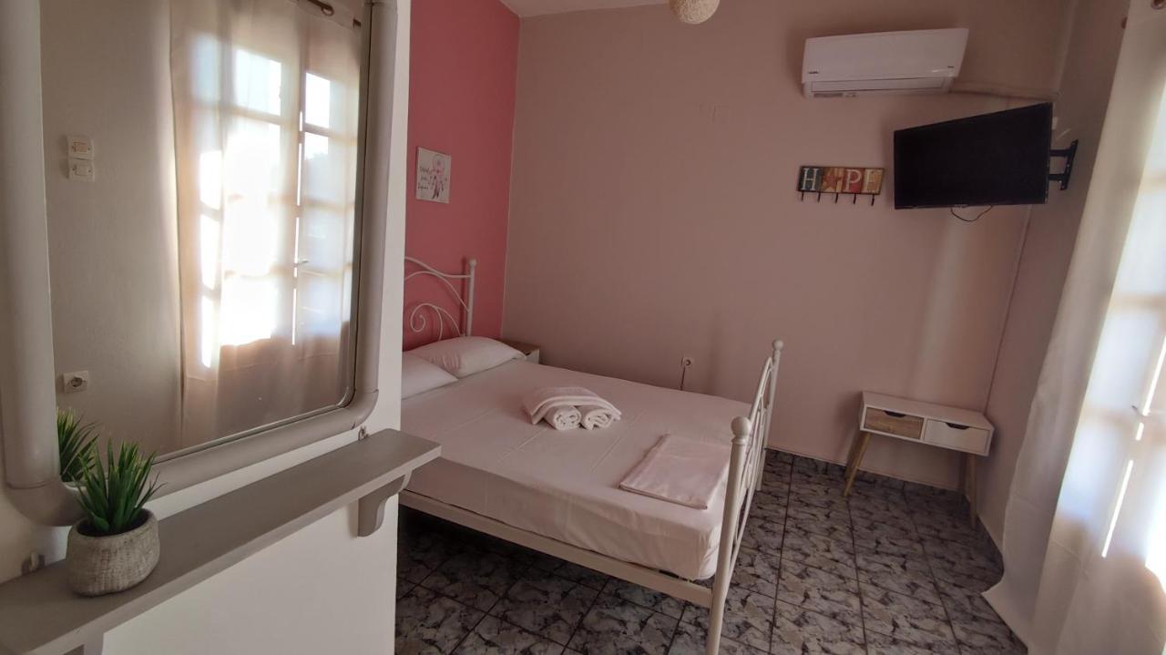 Appartement Tramonto Nel Delfini à Kini Extérieur photo