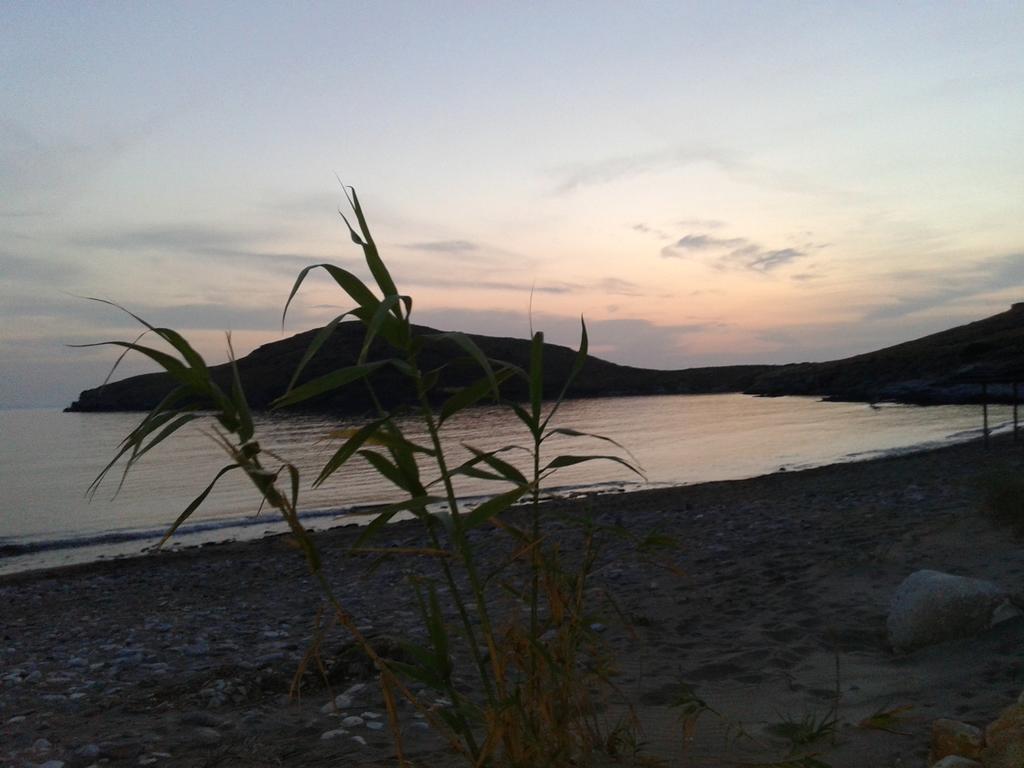 Appartement Tramonto Nel Delfini à Kini Extérieur photo