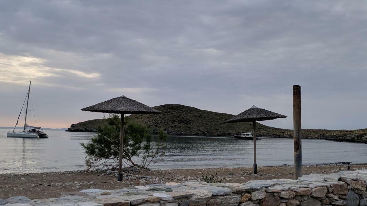 Appartement Tramonto Nel Delfini à Kini Extérieur photo